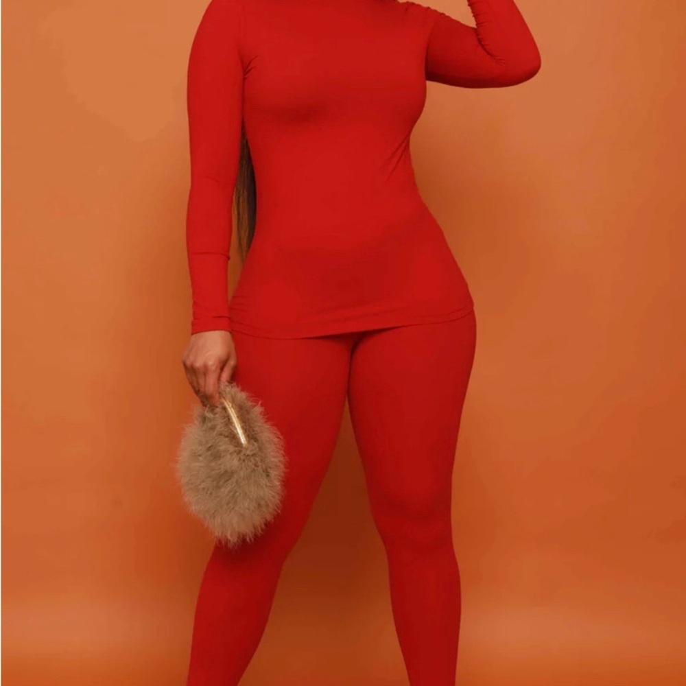 Dark Red essential turtleneck set